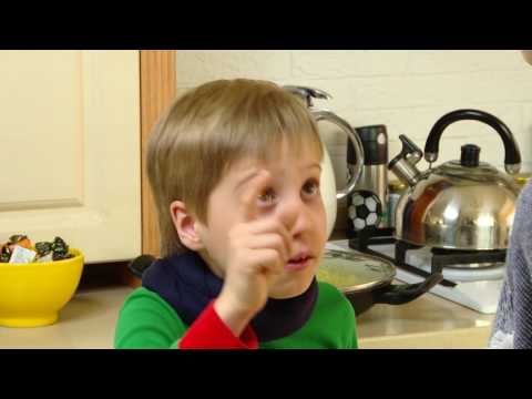 Видео: "Кому нужна няня" - Веселые истории от Студии Звёзд