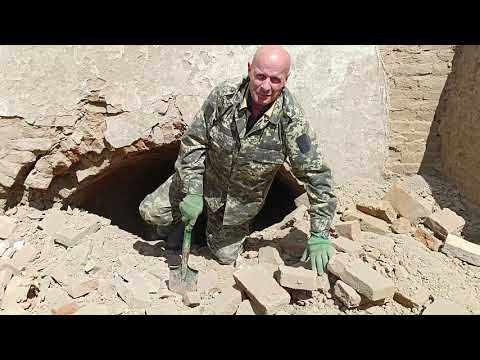 Видео: Вскрытое ПОДЗЕМЕЛЬЕ. Замаскированный подземный ход из подвала.