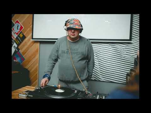 Видео: Dj Слава Финист - Кружатся диски (лучшее)