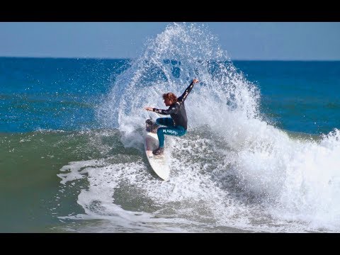 Видео: Как серфить на небольших волнах как профессионал