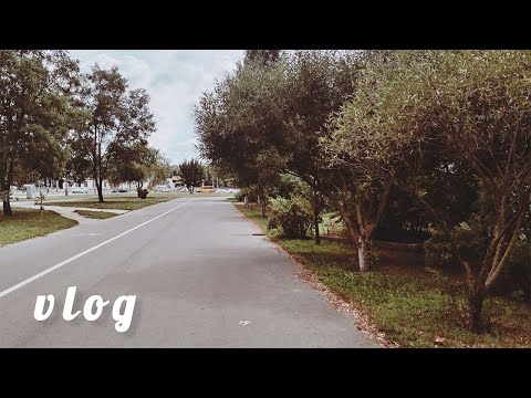 Видео: ВЛОГ: ПРОГУЛКА В ГОРОДЕ, GREEN🌿, ПОКУПКИ