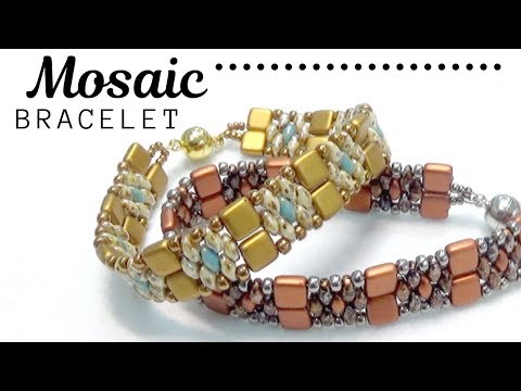 Видео: Как сделать мозаичный браслет с помощью Tila и Superduo