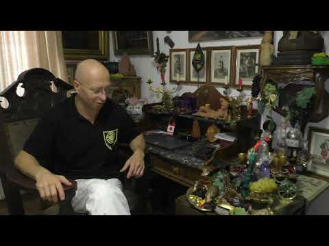 Видео: Покупка антиквариата есть защита от падения уровня жизни