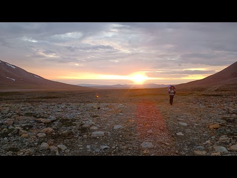 Видео: Полярный Урал. Восхождение на гору Пайер. 1 часть.