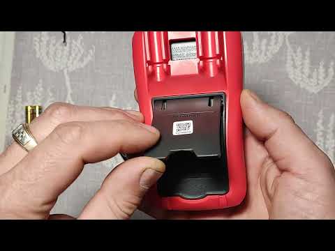 Видео: Мал да удал. Обзор мультиметра Uni-T 33C+.