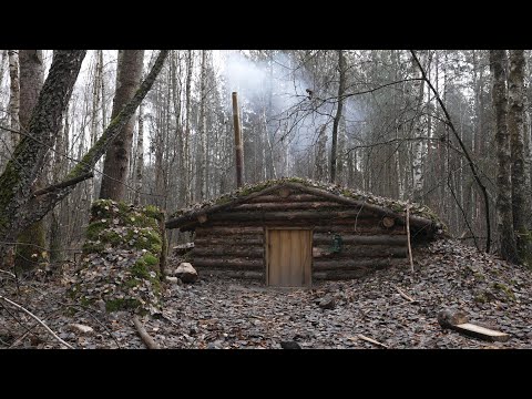 Видео: самая большая землянка из мха готова к зиме, новая старая печь, бушкрафт ни слова