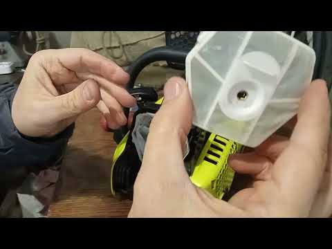 Видео: Замена карбюратора на бензопиле (одно ручка).