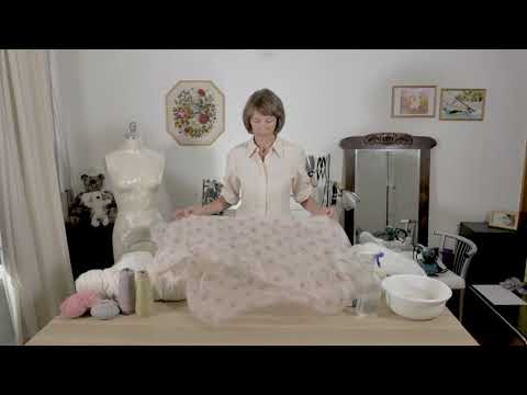 Видео: Алла Малахова. Валяние коврика для малыша