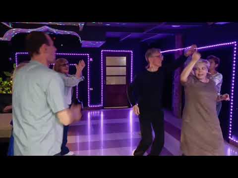 Видео: 5 ноября. Танцуем Олю поздравляем!