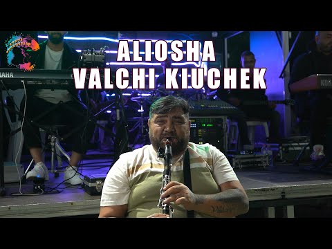 Видео: ALIOSHA & ORK. TANGRA FOLK - VALCHI KIUCHEK/Альоша и орк. Тангра Фолк - Вълчи кючек, 2023