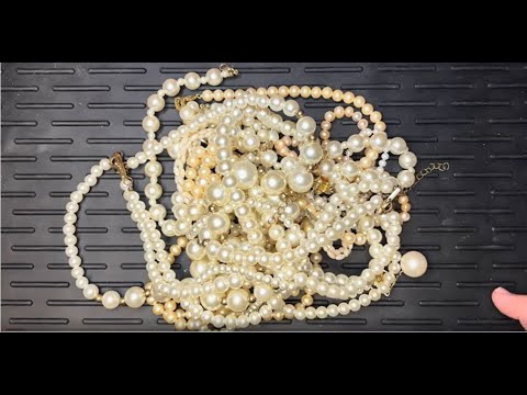 Видео: Как распознать жемчуг (не кладя его в рот)