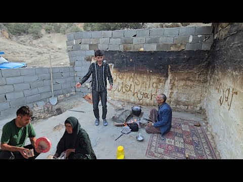 Видео: Спор между отцом Бетховена и Джамшидом. Отец неоднократно просил купить землю для Тайябы.