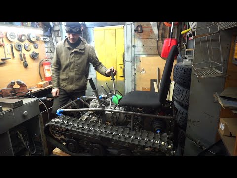 Видео: Установка кресла на гусеничный болид