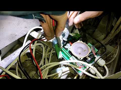 Видео: Станция УЭЛ, не закрывает двери, диагностика фотоэлемента ФБ-14