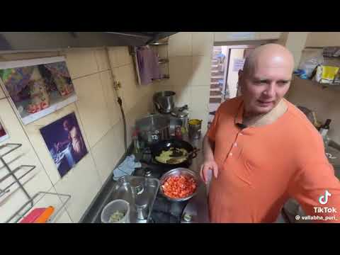 Видео: Борщ по брахмачарски || ЕМ Ананта Рупа прабху 