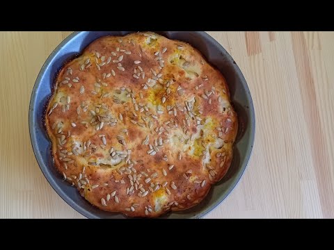 Видео: Заливний пиріг з куркою і сиром!