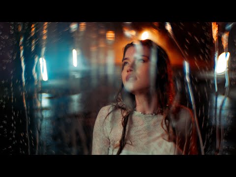 Видео: Valeria Stoyanova - Измислица / Izmislica (Official Video)