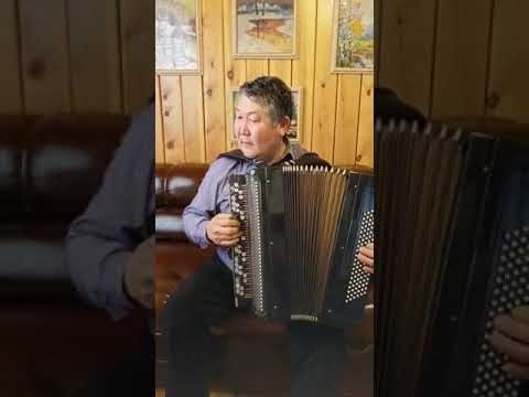 Видео: П.Тобуроков тыллара, Н.Туласынов мелодията "Суох, кэбис тапталым" обр. М.Колодезников