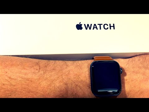 Видео: Распаковка Apple Watch SE с кожаным коричневым ремешком S/M