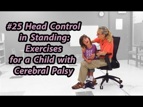 Видео: # 25 Контроль головы в положении стоя: упражнения для ребенка с церебральным параличом