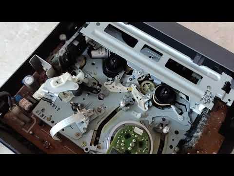 Видео: Видеоплеер SHARP VC-M132 из 1997 года