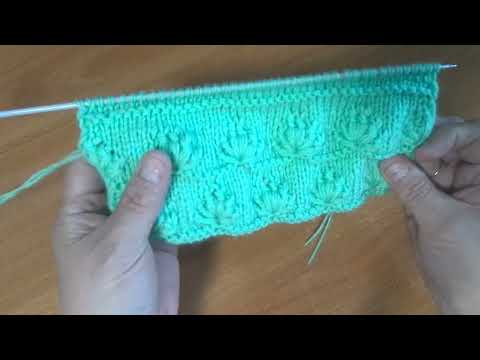 Видео: Объёмные цветочки на лицевой глади спицами