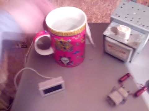 Видео: Не греет инверторная микроволновая печь