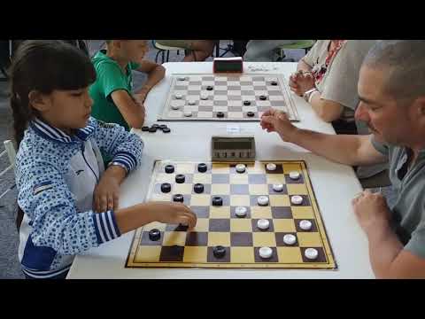 Видео: Русские ШАШКИ - как играли на кубке мира ч. 1. Russian draughts, Bulgaria.