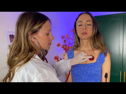 Видео: ASMR-обследование всего тела – Часть 1: Голова, жизненно важные органы и верхняя часть тела (меди...