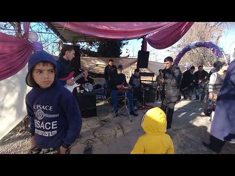 Видео: Бехтарин навозандахо барои туйи аруси гурухи  "САДОИ ХИСОР " тел 880187171