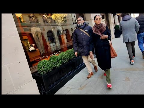 Видео: Стрит стайл. Как одеваются  люди в Лондоне .