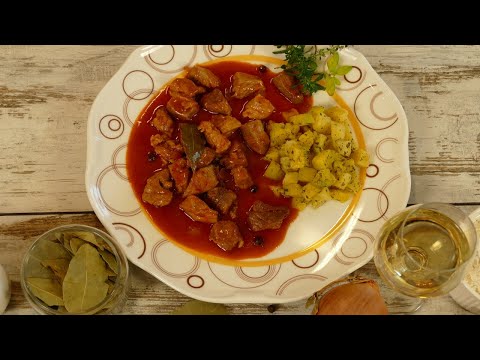 Видео: Винен кебап приготвен в мултикукър