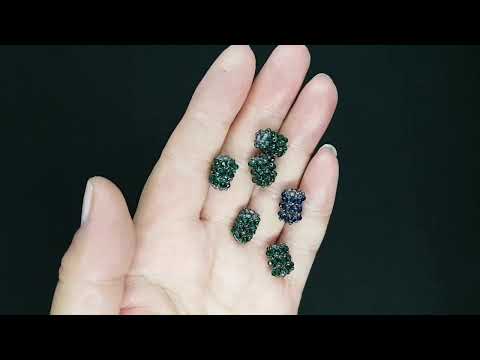 Видео: Красивая Бусина из бисера и бусин. Beads with your own hands