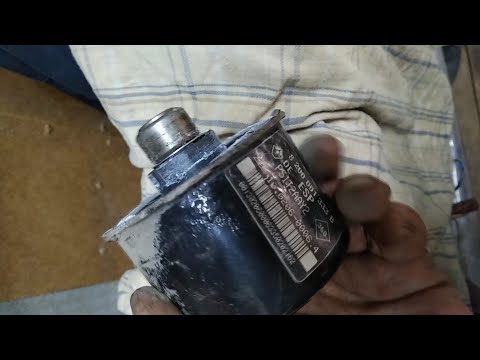 Видео: Профилактика моторчика ABS. | Ошибка DF 010 |