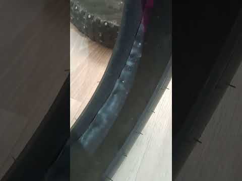 Видео: Ошиповка колеса фэтбайка 20х4 (часть 4)