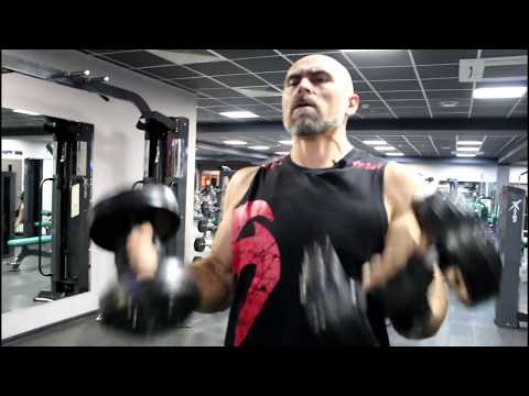 Видео: 225 ПОВТОРОВ на Бицепс.  МНОГОПОВТОРКА от Папы Смита.