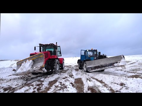 Видео: Что эти МОНСТРЫ делают зимой в поле? Трактор КИРОВЕЦ и трактор ХТЗ Т-150к. Работа техники в колхозе.