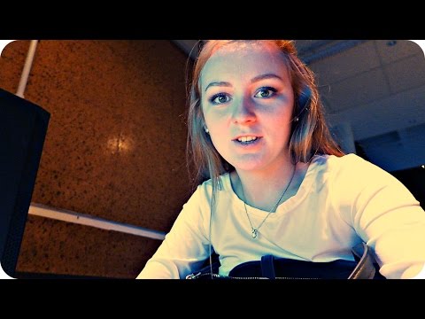 Видео: VLOG: МЫ НАШЛИ НОВЫЙ ТЕЛЕФОН!  03.11.15