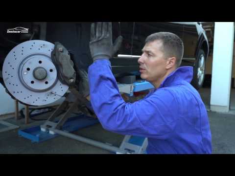 Видео: Mercedes Benz W221 S320 /// Замена тормозов