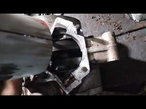 Видео: Ремонт Двигателя ИЖ Планета 5 01 часть 1