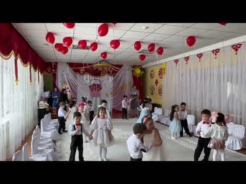 Видео: Би балабақшада  8 Наурыз