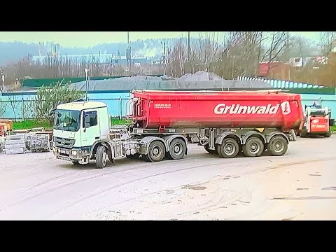 Видео: Первый ролик. Погрузка щебнем в торговом порту