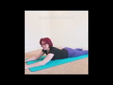 Видео: Как расслабить поясницу. Поза Сфинкса