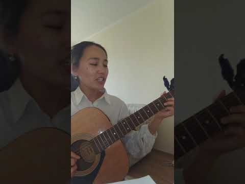 Видео: Над рекою растянулся злой туман на гитаре Говорила что любила