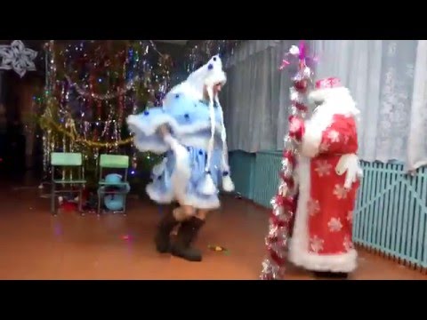 Видео: МУЗЫКАЛЬНЫЕ СКАЗКИ ПРИКОЛЫ ВИДИО НА НОВЫЙ ГОД- 2016 САРАТОВСКАЯ ШКОЛА. АЛТАЙСКИЙ КРАЙ 9кл и 11кл