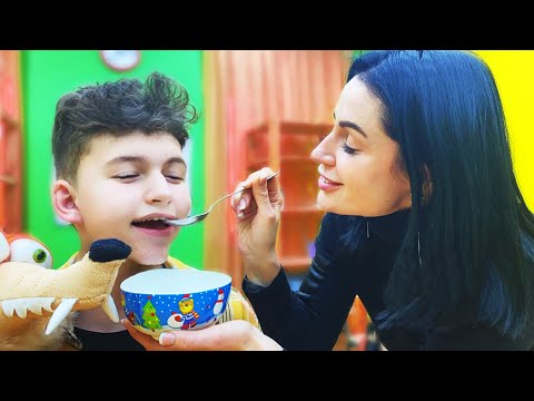 Видео: СТАРШЕКЛАССНИК СТАЛ РЕБЁНКОМ!