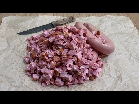 Видео: ПРОШЛОГОДНЯЯ КОЛБАСА | КАКОВА ОНА НА ВКУС И МОЖНО ЛИ ЕЁ ЕСТЬ?