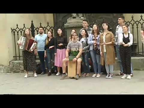 Видео: "Фортелем стіни фортець розбивають" Львівські студенти