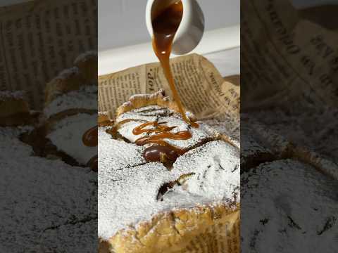 Видео: НЕЖНЕЙШИЙ яблочный пирог! #рецепты #бизнесснуля #рецепт #еда #пирог #реки #вкусно