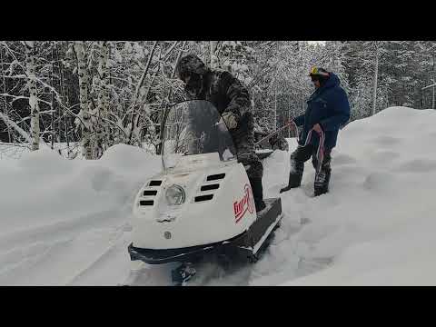 Видео: Бураном вытаскиваем Тайга Патруль 800. Без бурана в лесу ни куда. Патруль 800 не едет в гору.